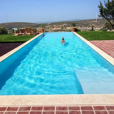 Magnificent Stone House 14 Beds 7 En-suite * Cesme