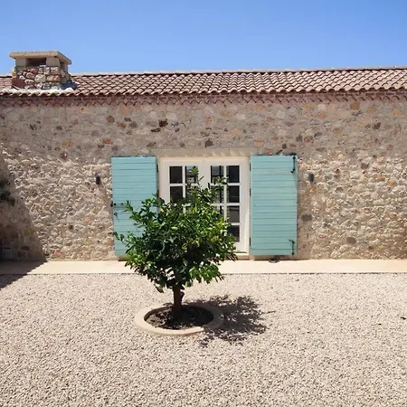Hotel Magnificent Stone House 14 Beds 7 En-suite Cesme